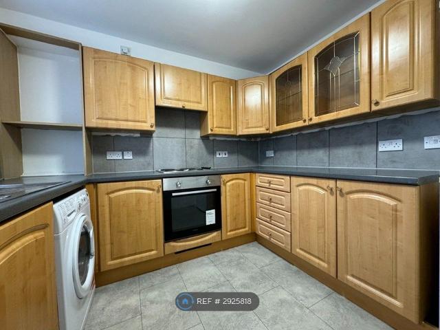 House for rent in Spring Park, Luton