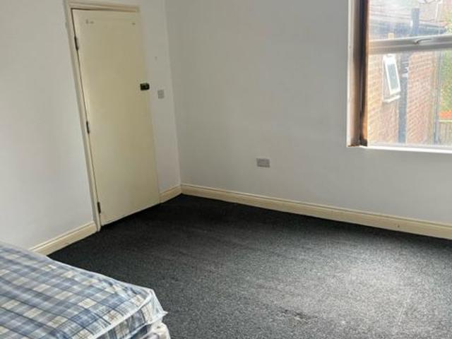 Room for rent in Spring Park, Luton