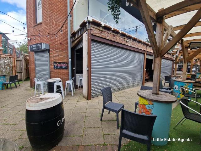 Studio for rent in St Helens