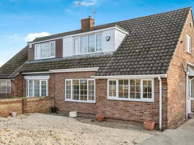 House for sale in Arksey, South Yorkshire