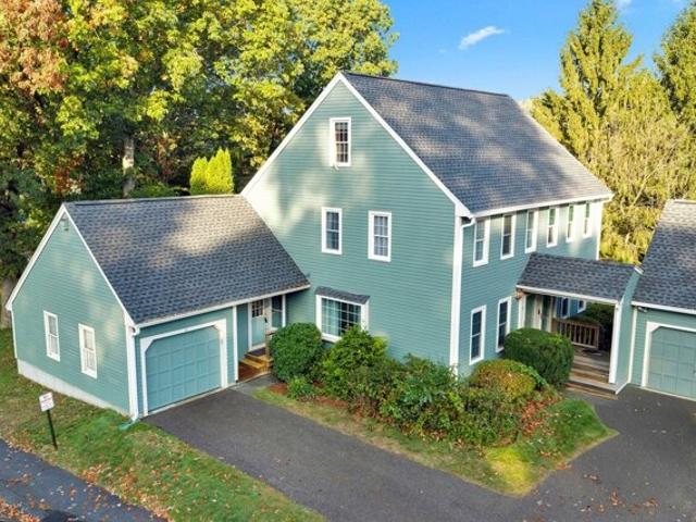 Condo for sale in Shrewsbury, Worcester County