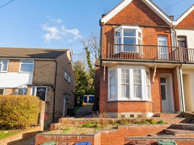 Apartment for rent in South Harrow, Greater London