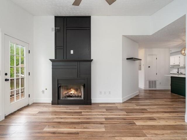 Condo for sale in Hermitage