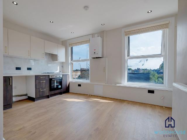 Apartment for rent in West Hackney, Greater London