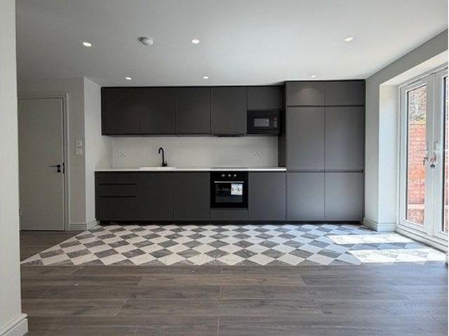 Apartment for rent in West Hackney, Greater London
