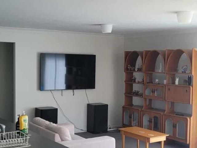 Room for rent in Camerons Creek, Victoria