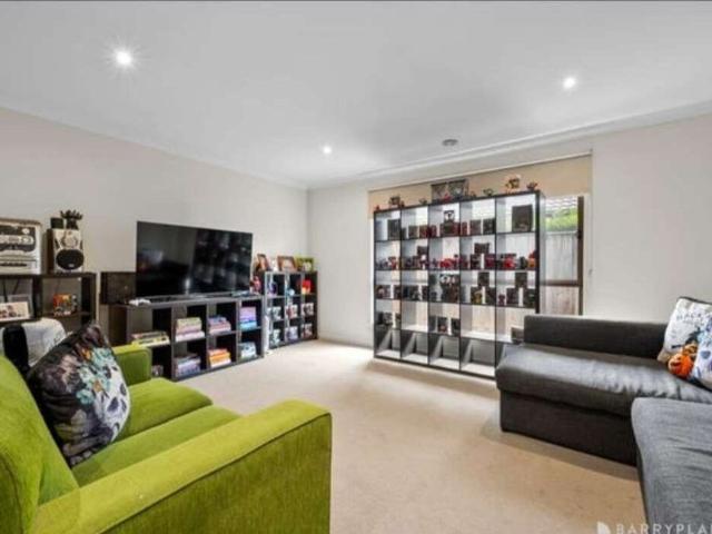 Room for rent in Camerons Creek, Victoria