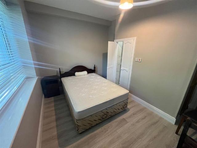 Apartment to rent in Bluebell, North Tipperary