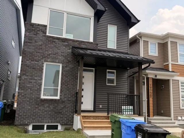 House for rent in East Shepard Industrial, Calgary