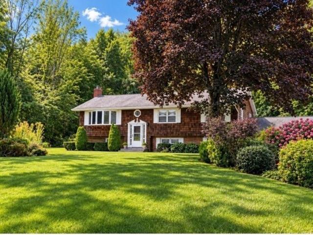 House for sale in Glen Heights, Charlton