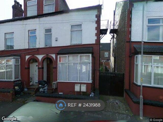 Apartment for rent in Crumpsall, Manchester