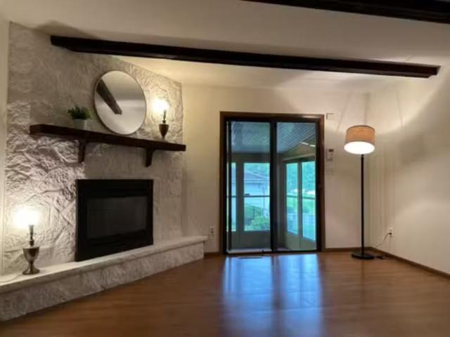 Condo for rent in Brookfield