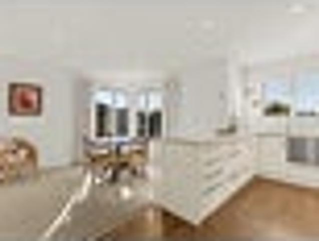 House for sale in Chaslands, Canterbury