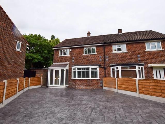 House for rent in Peel Green, Salford