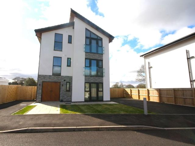 House for rent in Tardy Gate, Firbank