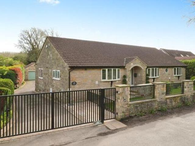 House for sale in Hackenthorpe, South Yorkshire