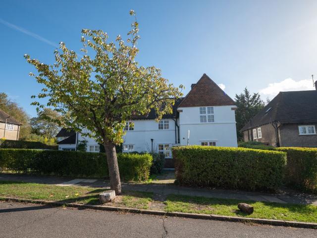 House for rent in London Borough of Barnet, Greater London