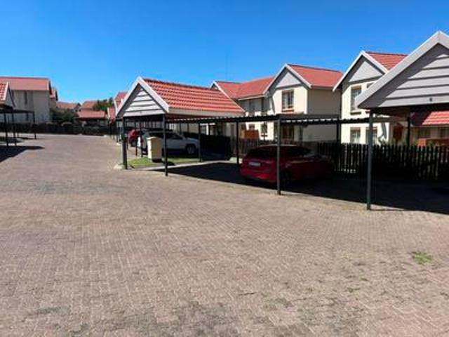 Townhouse for rent in Centurion, Gauteng
