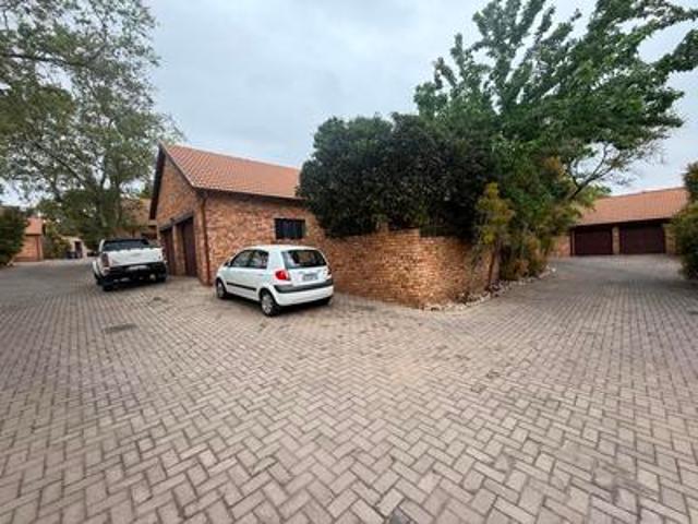 Townhouse for rent in Centurion, Gauteng