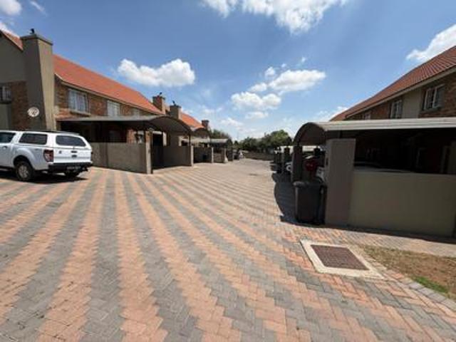 Townhouse for sale in Centurion, City of Tshwane Metropolitan Municipality