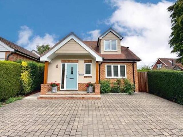 House for sale in Heath End, Waverley