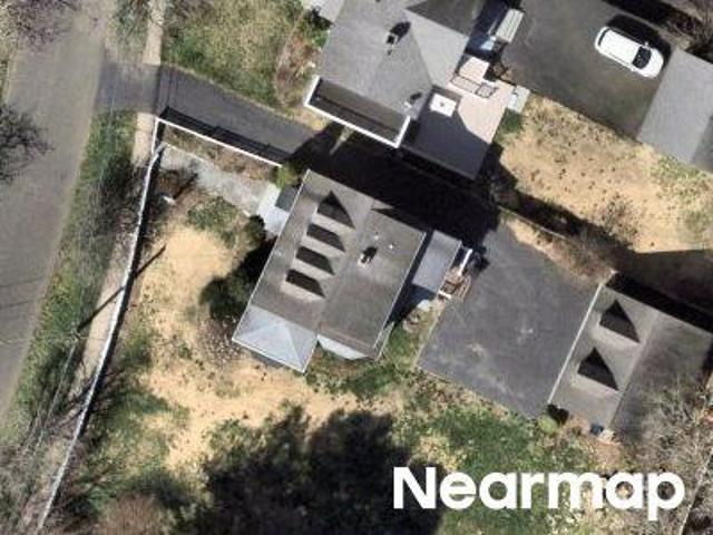 House for sale in Stratfield, Fairfield