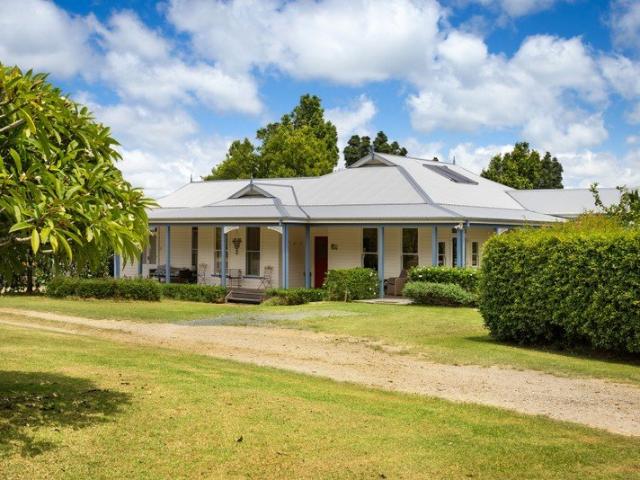 Cottage for sale in Pearces Creek, New South Wales