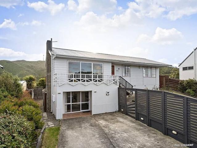 Apartment for rent in Kowhai Park, Wellington