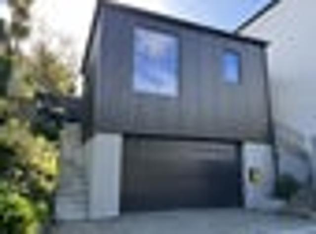 Apartment for rent in Mitchelltown, Wellington
