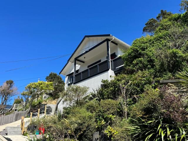 House for rent in Kowhai Park, Wellington