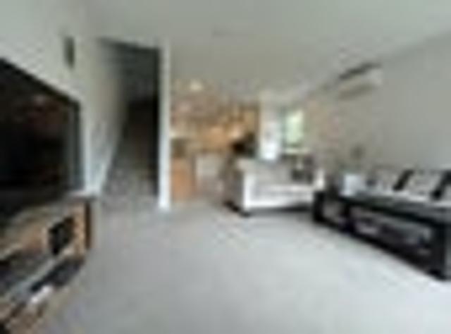 Townhouse for rent in Brooklyn, Wellington