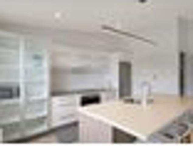 Townhouse for rent in Kowhai Park, Wellington