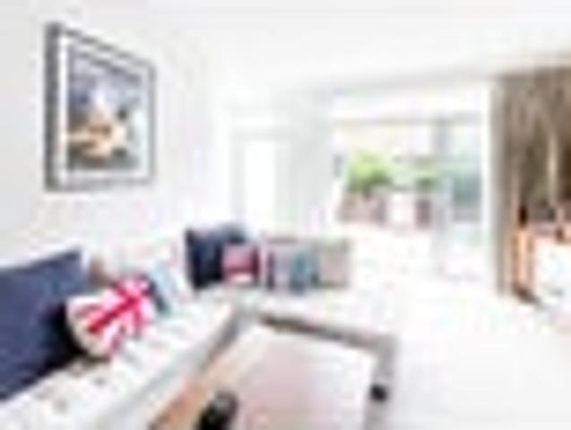 Townhouse for rent in Matata, Wellington
