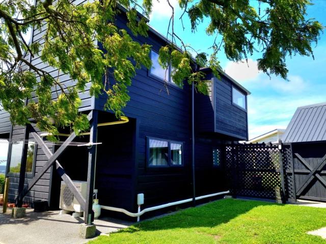 House for rent in Kowhai Park, Wellington