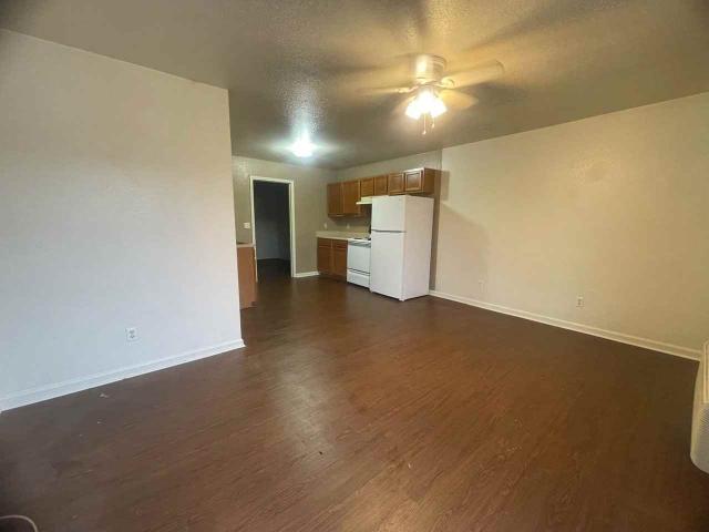 Apartment for rent in Murray Apartment for rent in Murray