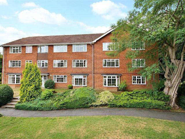Room for rent in Westfield, Woking