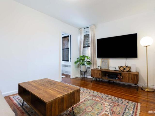 Apartment for sale in Arverne, New York