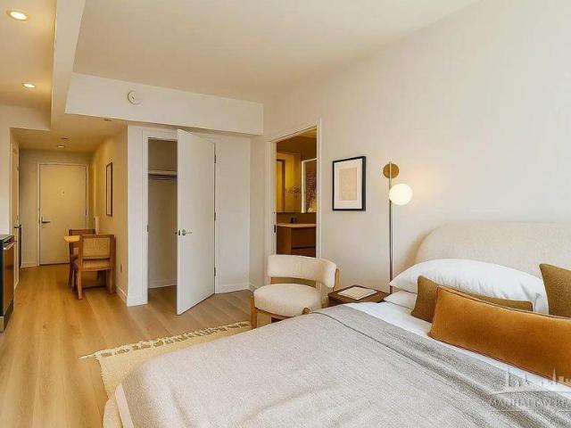 Apartment for rent in Arverne, New York