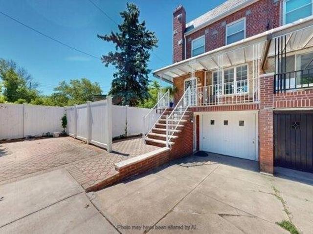 Land for sale in Arverne, New York