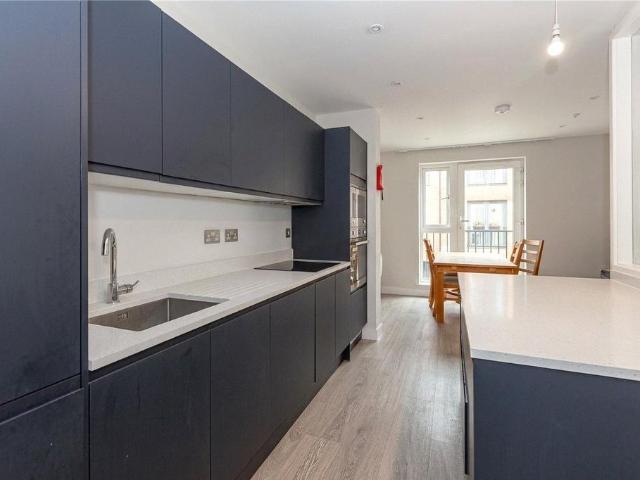 House for rent in Brooks Dye Works, Bristol