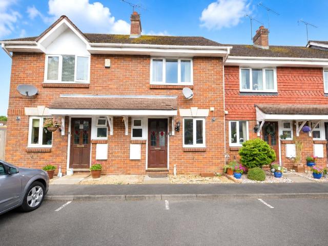 House for rent in Wrecclesham, Fole
