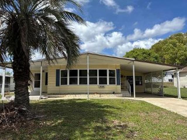 House for sale in Brooksville