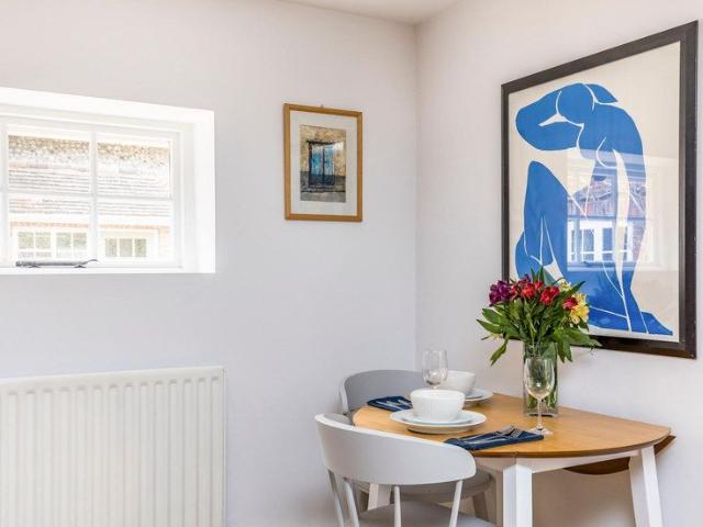 House for rent in Chichester, Littlecote