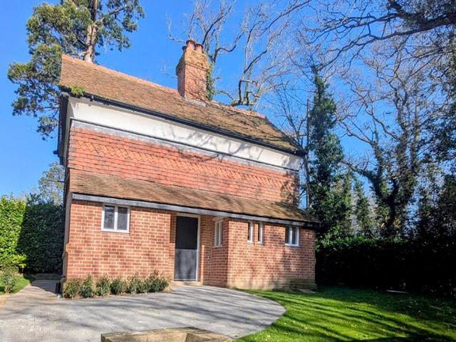 House for rent in Harrow Weald, Greater London