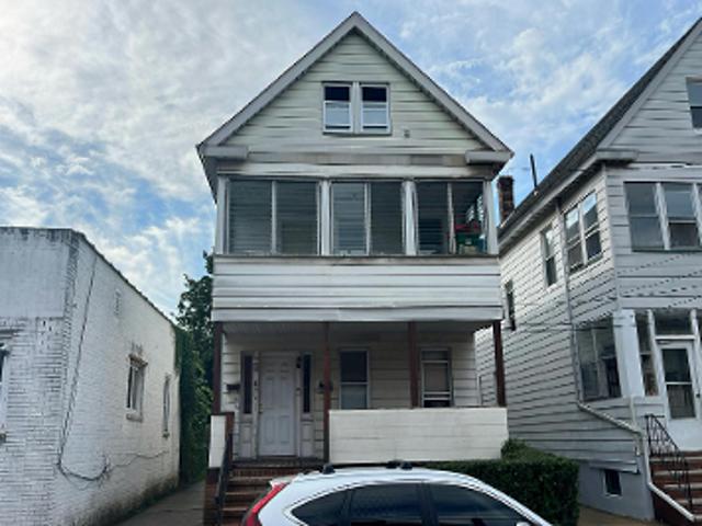 House for sale in New Brunswick, Middlesex County