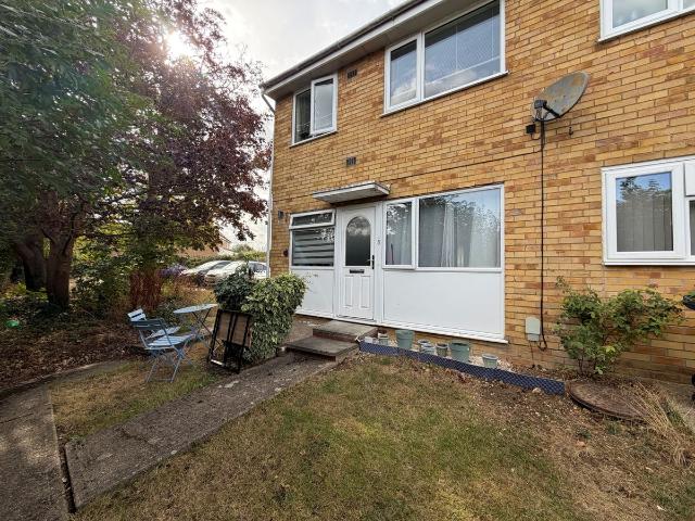 Apartment for rent in Old Stratford, Northamptonshire