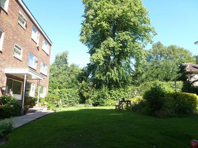 Apartment for rent in Bollinbrook, Macclesfield