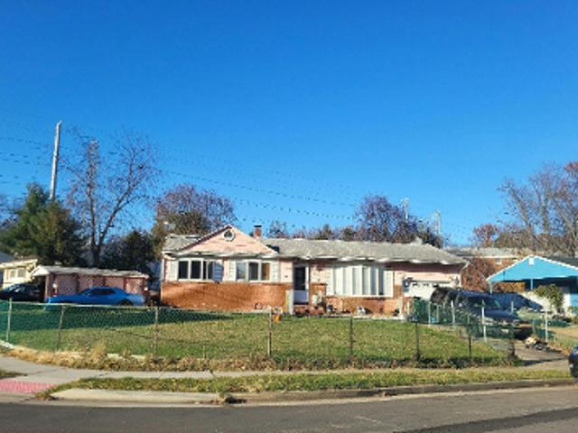 House for sale in Edison, New Jersey