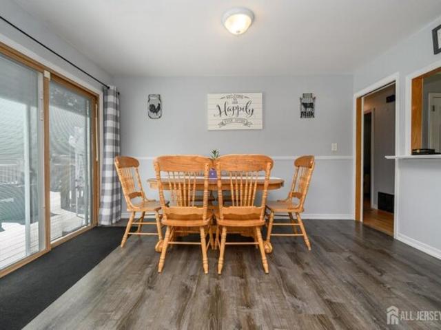 House for sale in Edison, New Jersey