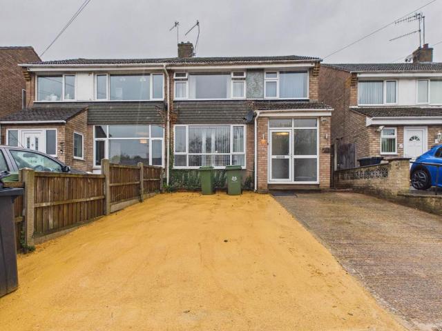House for rent in Dines Green, Worcester